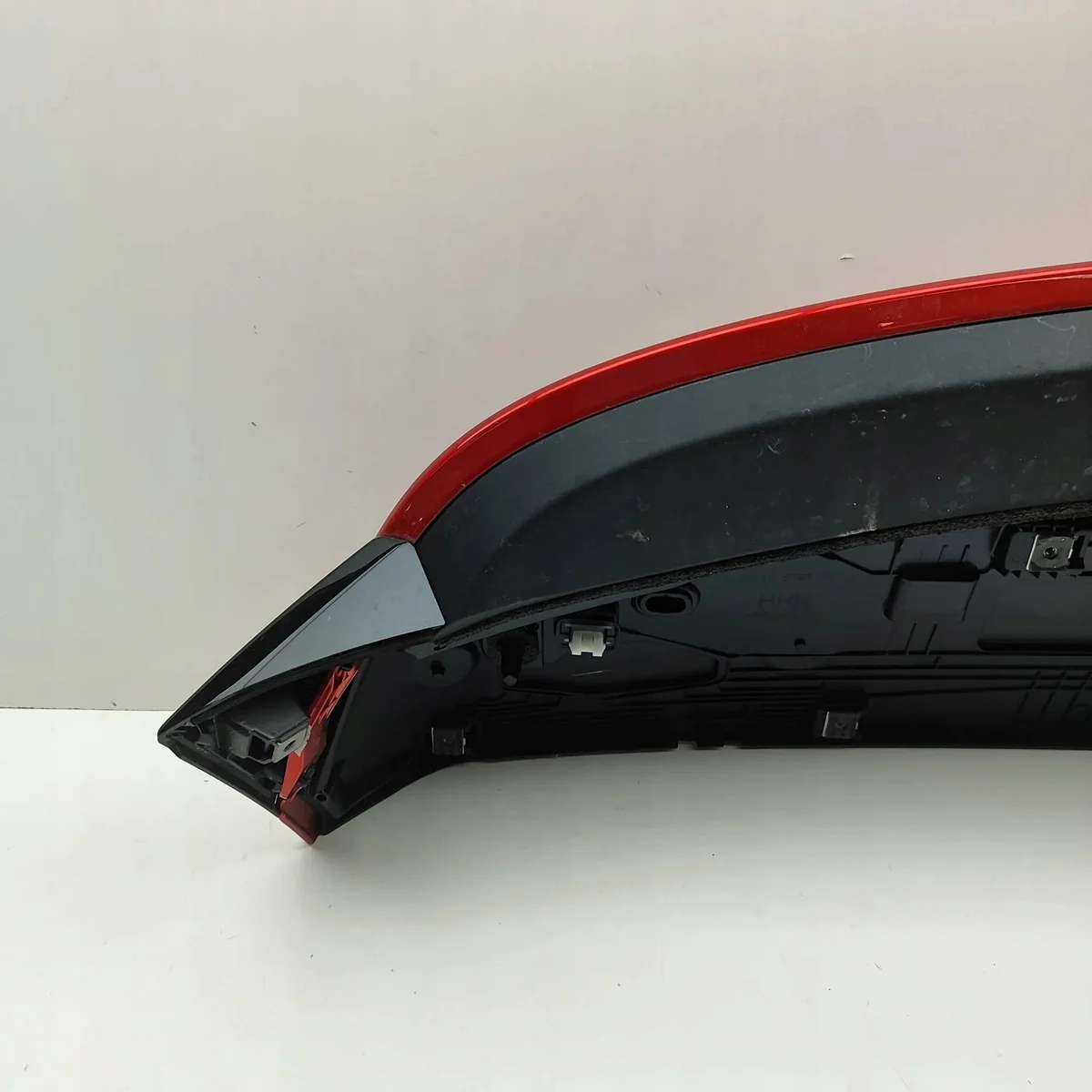 Spoiler Porta-malas Renault Austral 960305193R Usado image 5