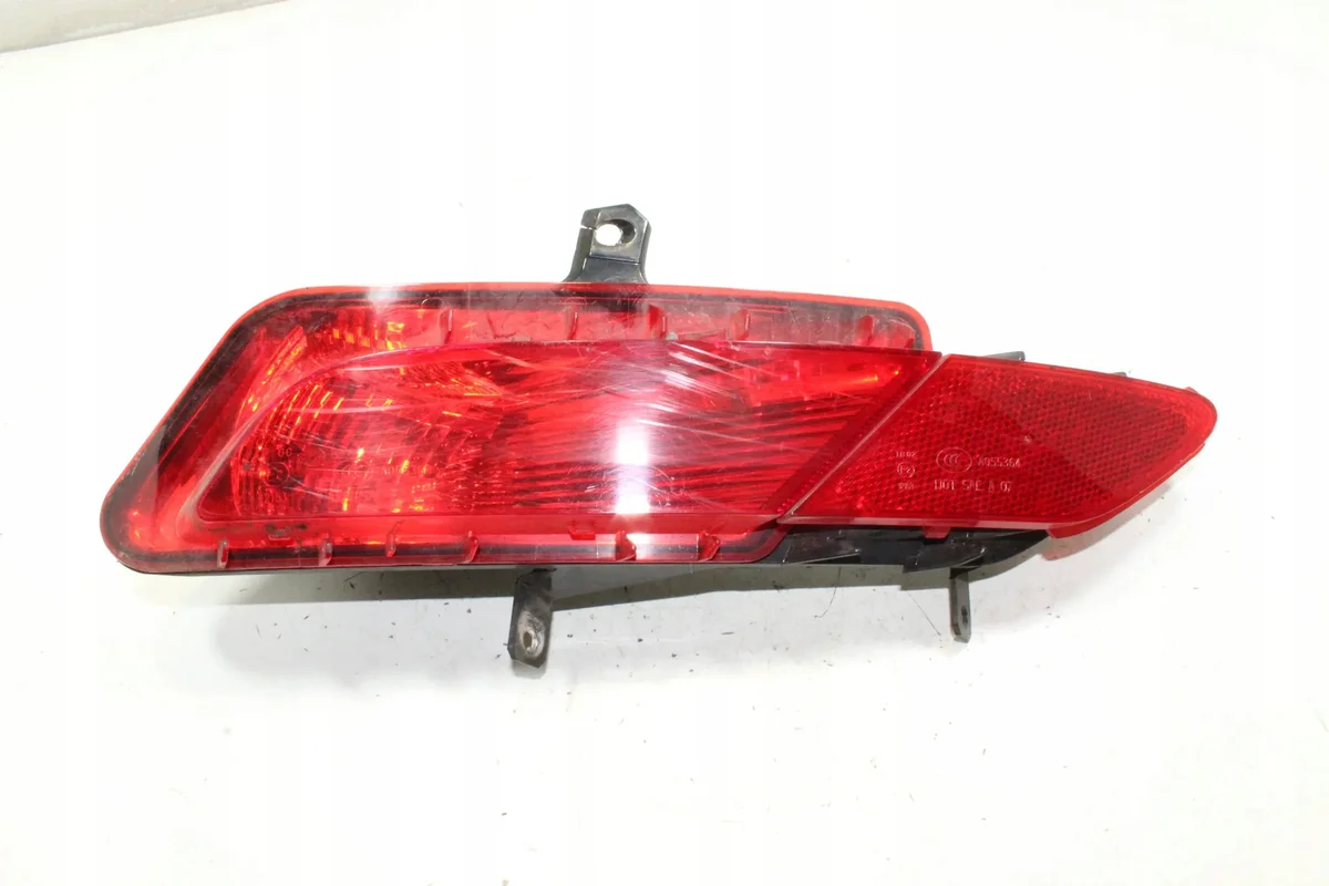 Phare antibrouillard Volvo OE 31353285