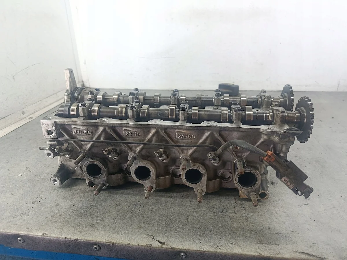 Cilinderkop Hyundai i20 22111-2A300 Gebruikt image 10