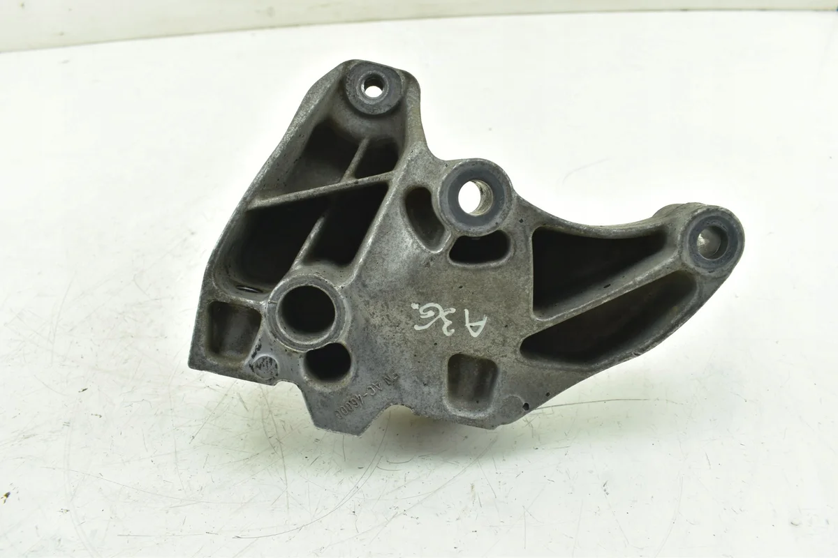 Support boîte VW Golf V, Octavia III, A3 8P image 3