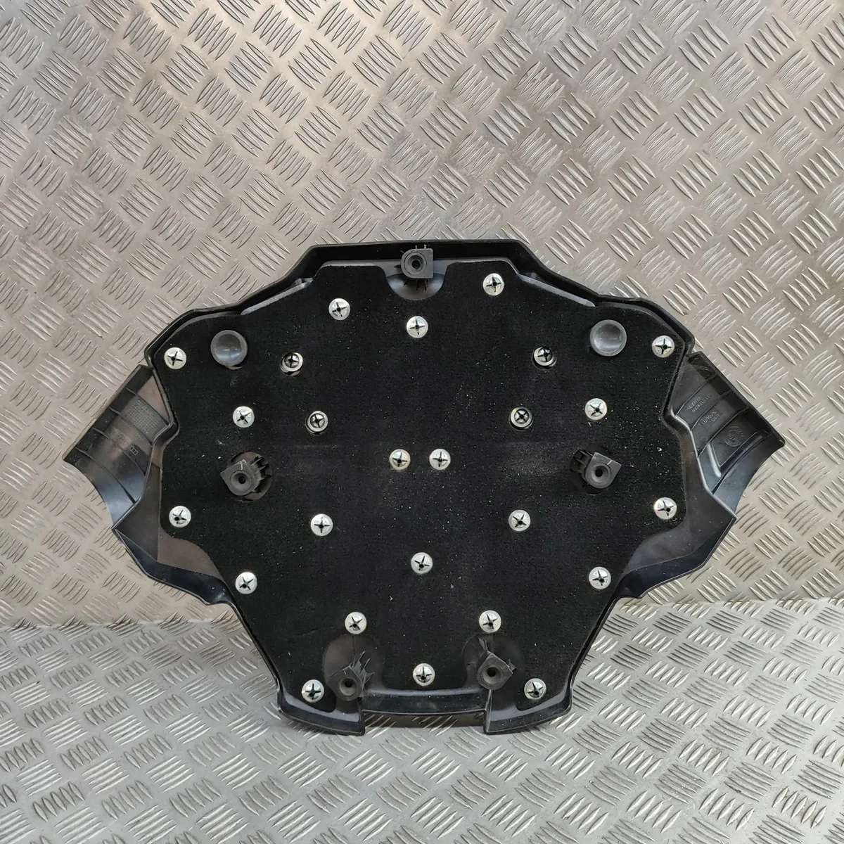 Alfa Romeo Engine Cover 50554973 Used image 3