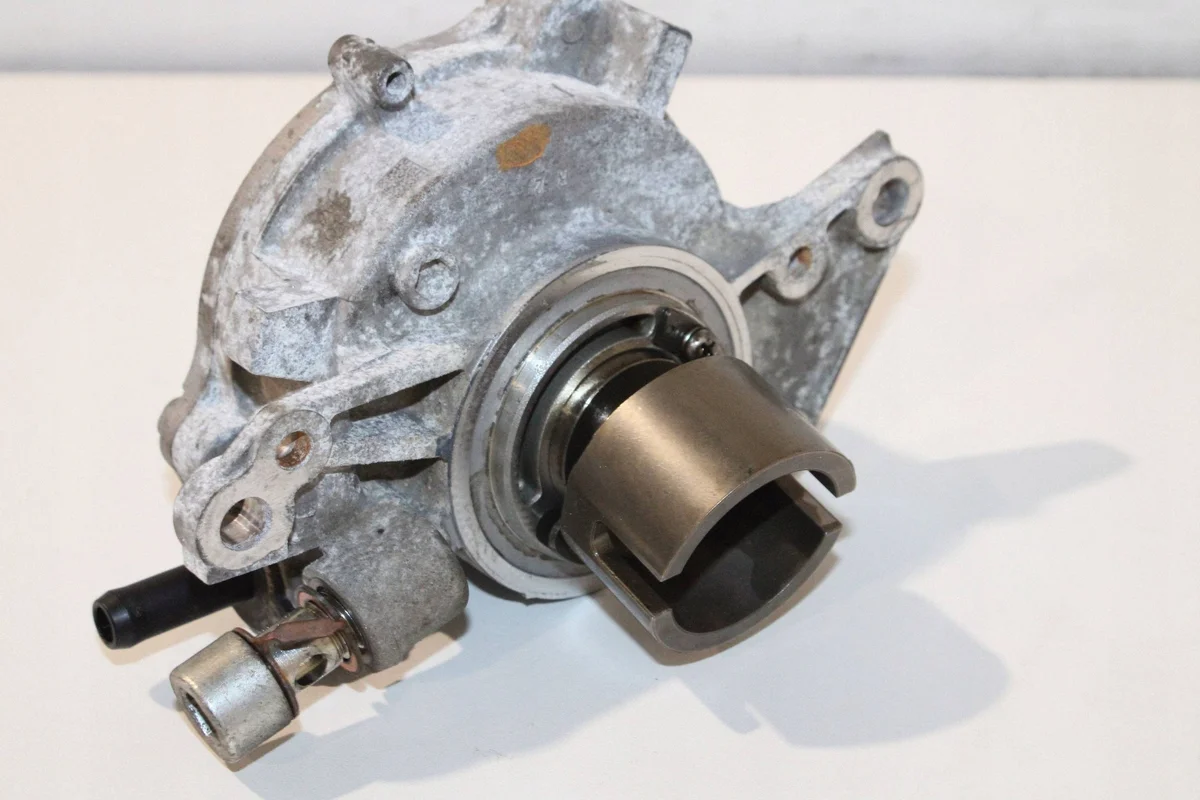 2018 Subaru XV II Vakuum pump HAI14077 image 5