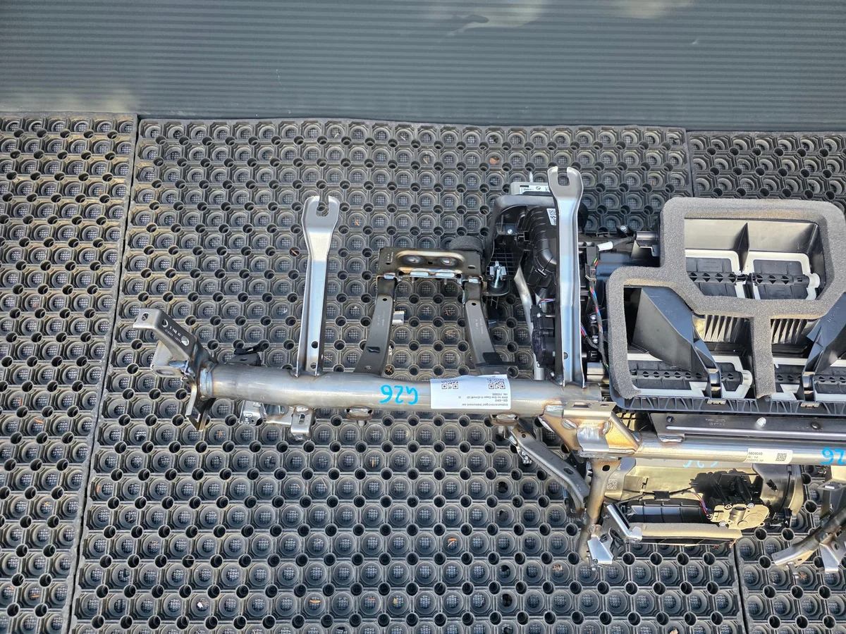 BMW G26 I4 Chauffage Support Tableau Bord image 4