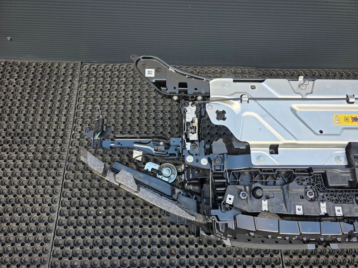 BMW G26 I4 Frontbalk Förstärkning image 6