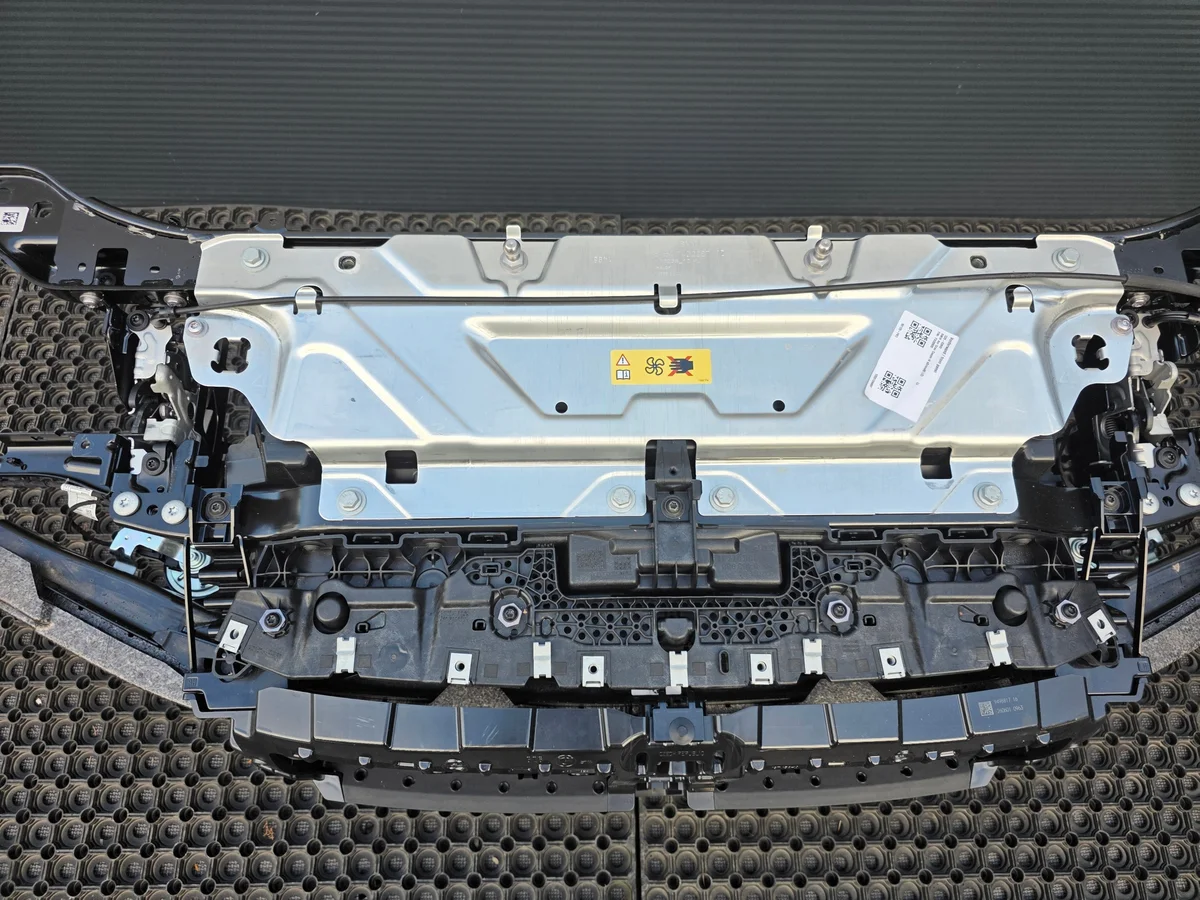 BMW G26 I4 Frontbalk Förstärkning image 7