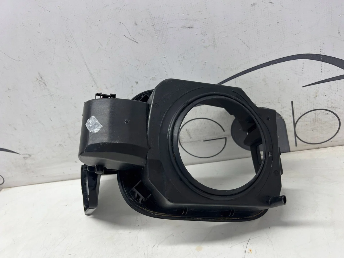Mercedes EQA EQB H243 X243 Ladeklappenabdeckung image 9
