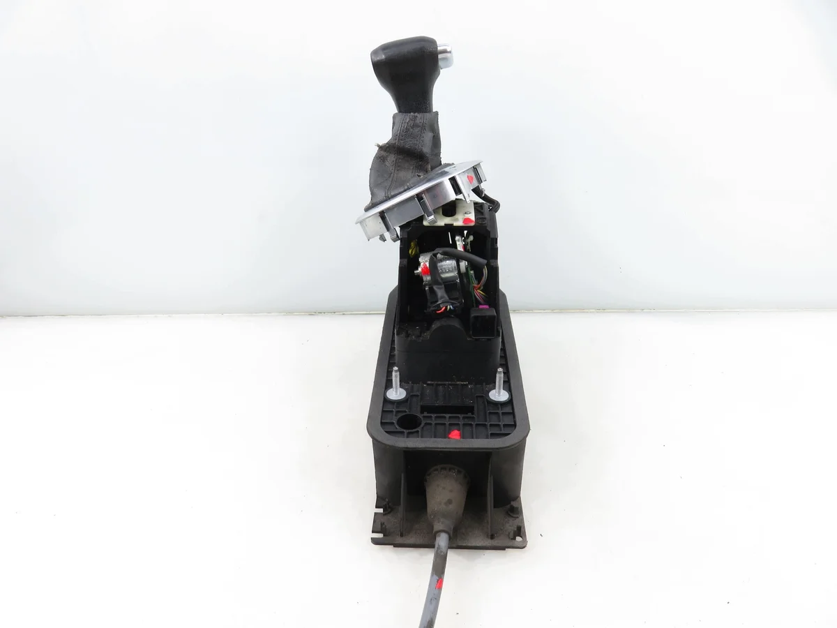 Schalthebel VW Touran 1.9 TDI BLS image 7