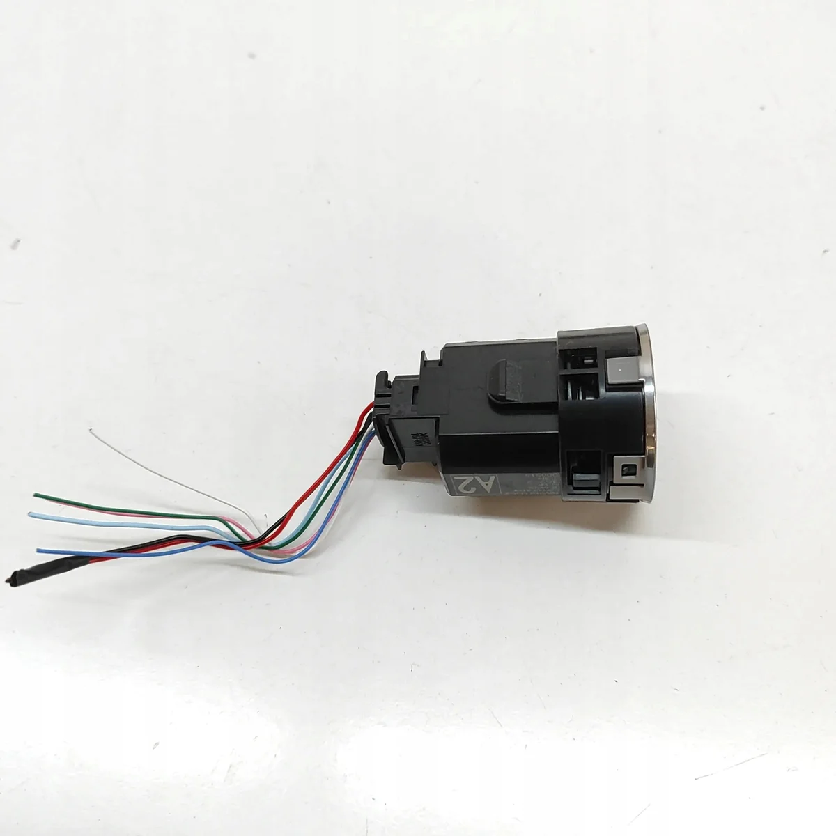 Bouton Start/Stop Toyota Yaris Cross 8961102190 image 3