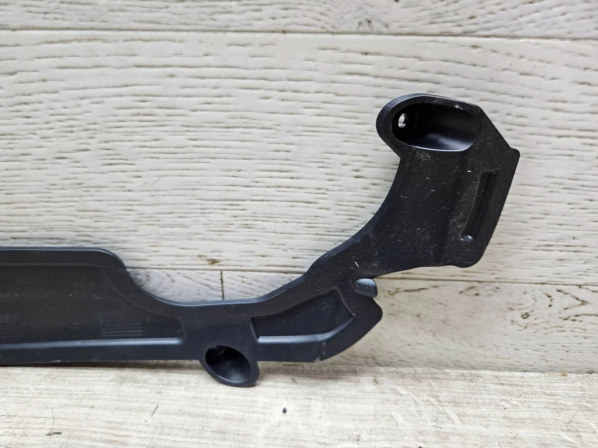 Land Rover Defender Headlight Bracket L8B215A245A image 6