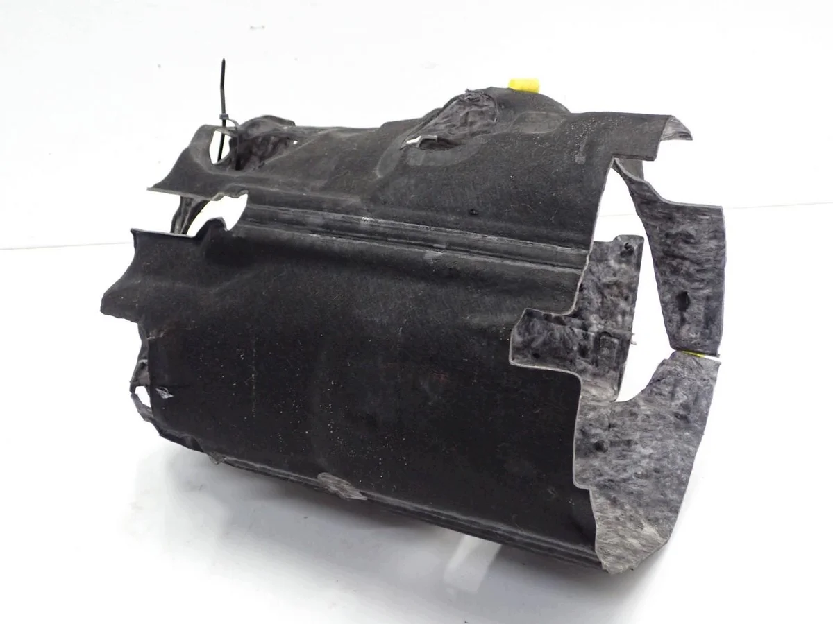Schallschutz Motorabdeckung Rückseite Polestar 3 III image 3