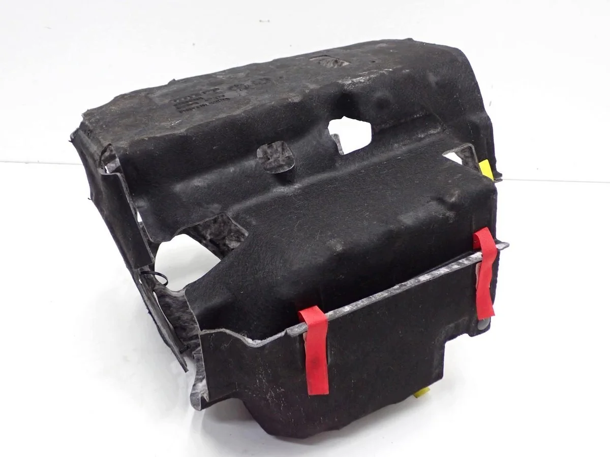 Schallschutz Motorabdeckung Rückseite Polestar 3 III image 4
