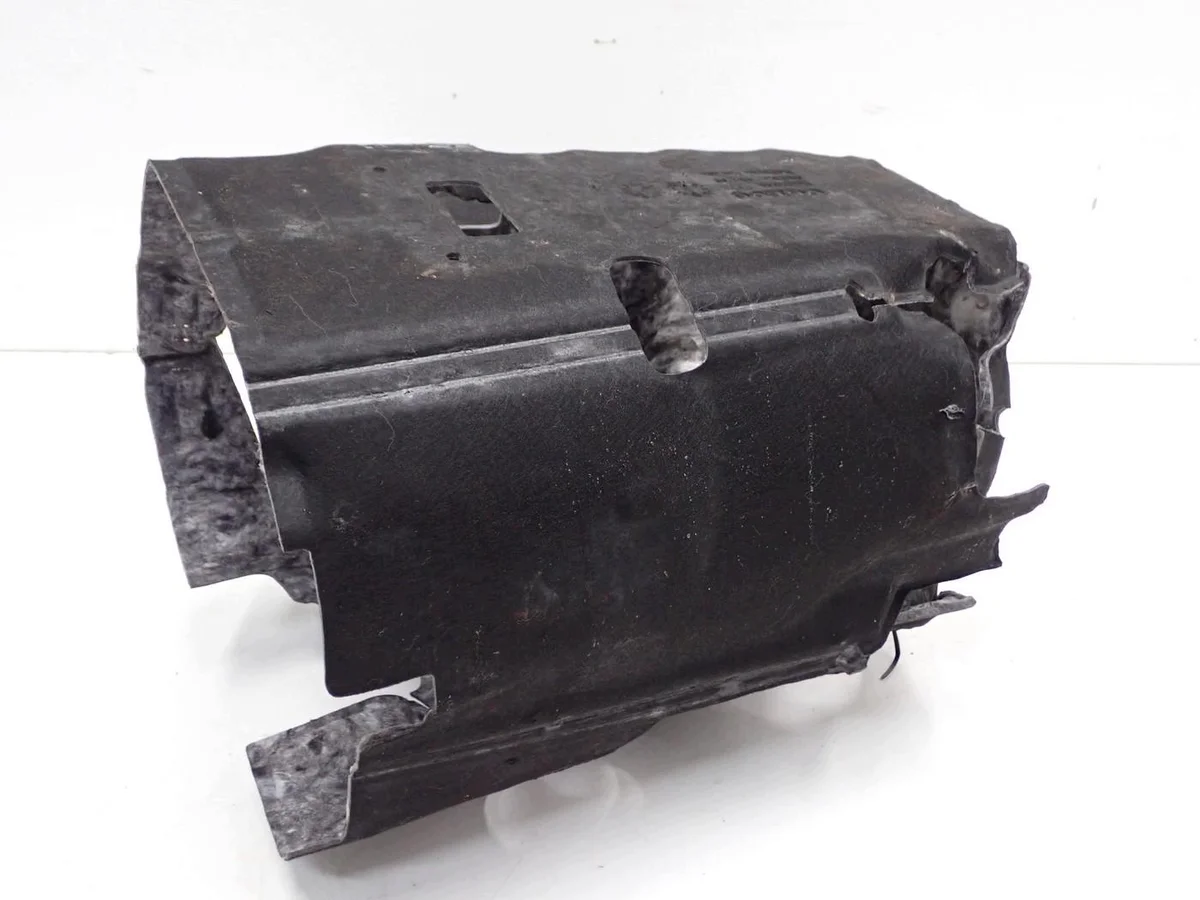 Schallschutz Motorabdeckung Rückseite Polestar 3 III image 5