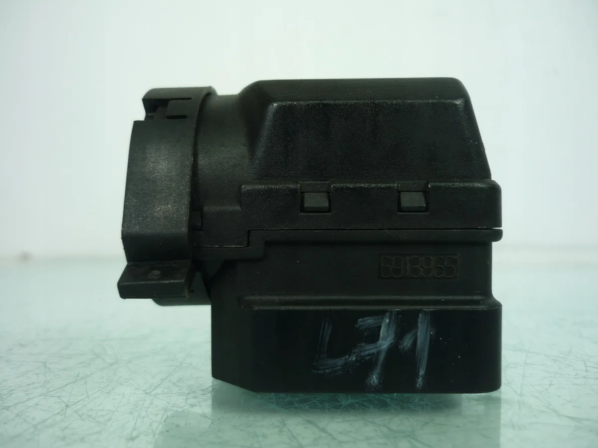 Mini Cooper Hatch Ignition Switch 2003 image 6