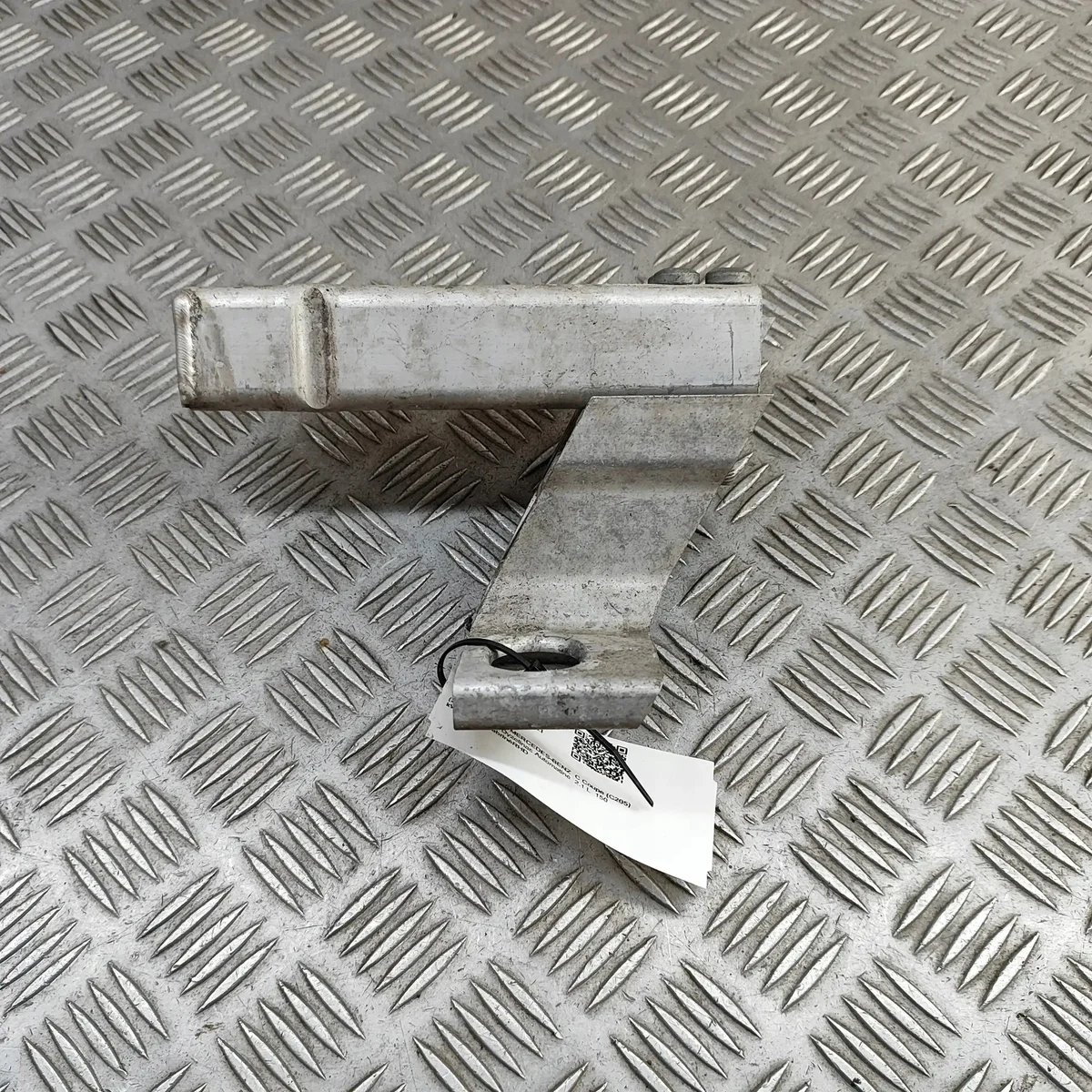 Support radiateur droit Mercedes W205 A2055014220 image 3
