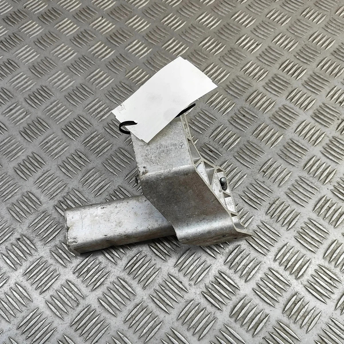 Support radiateur droit Mercedes W205 A2055014220 image 5