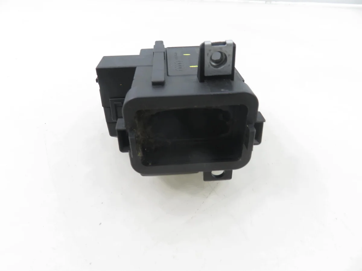 Audi A4 B8 Ignition Switch 8K0909131D Used image 8