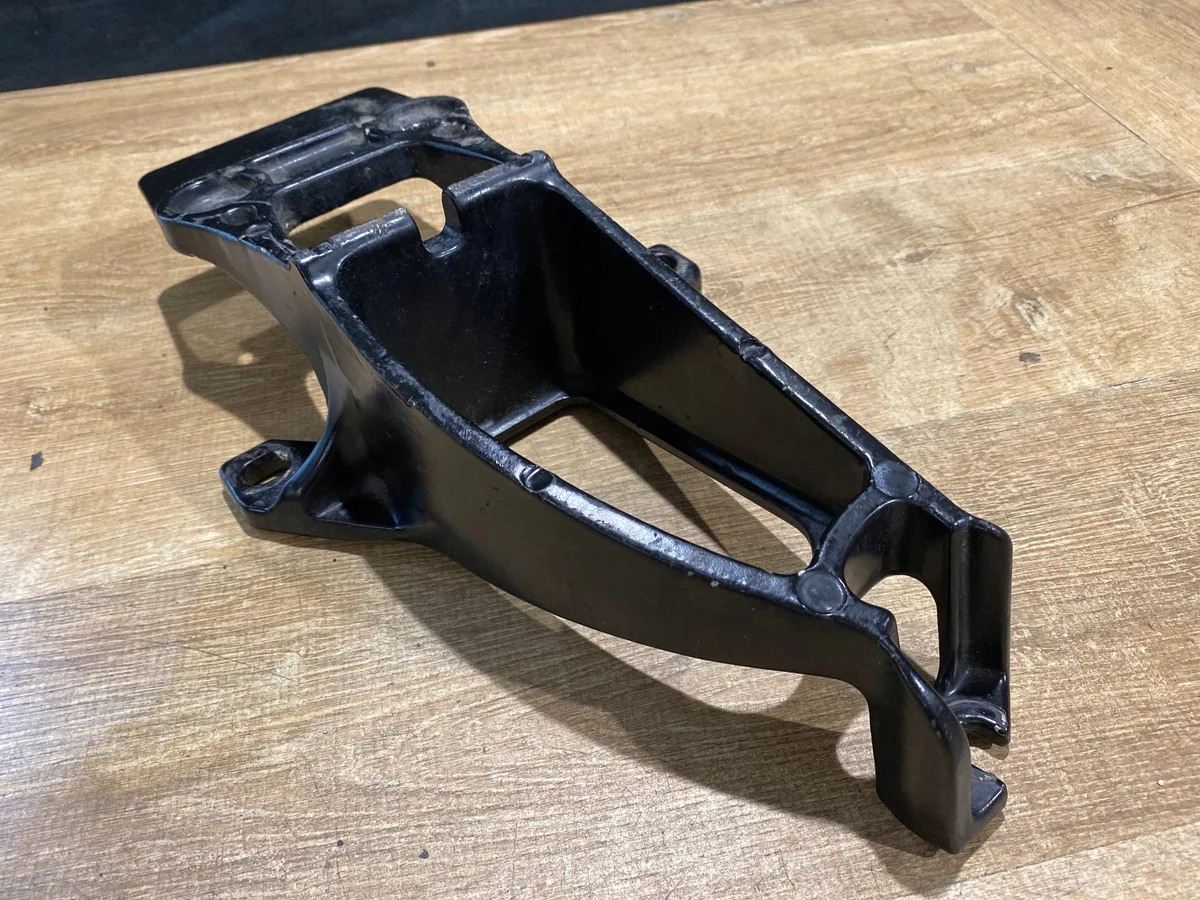 Land Rover Range Rover Sport L494 Schwellerhalterung rechts hinten