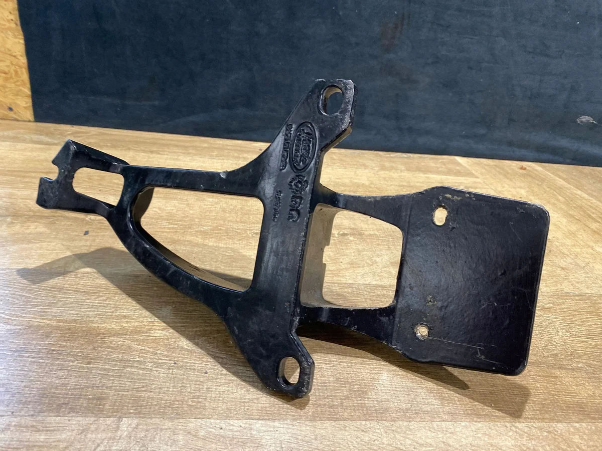 Support de seuil arrière droit Range Rover L494 image 3