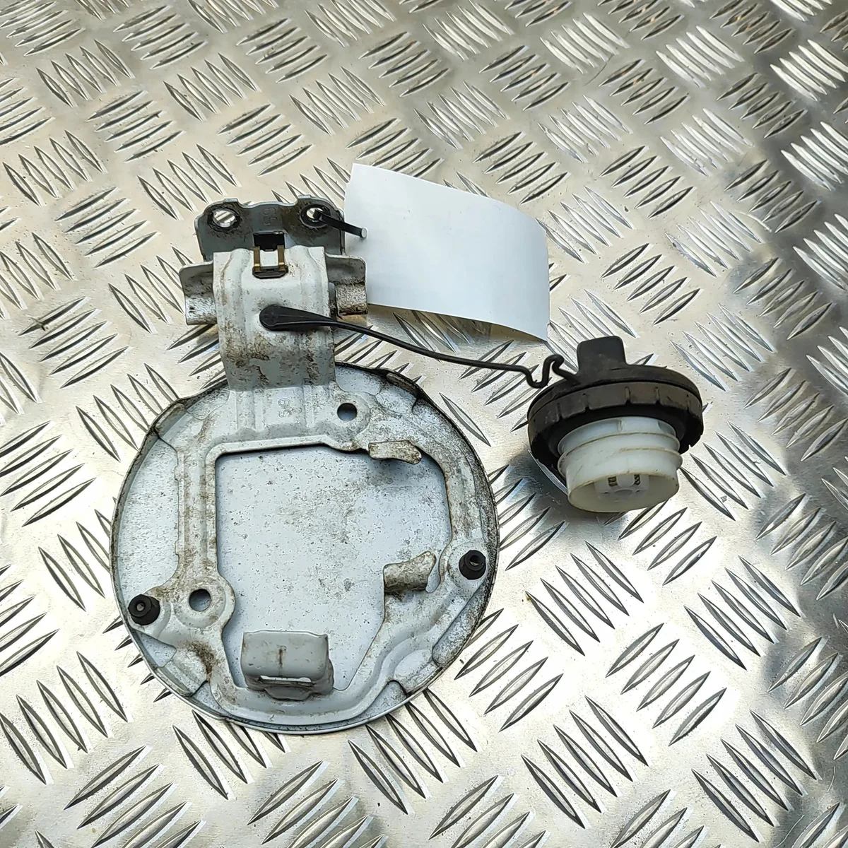 Klappe für Kraftstoffbehälter Toyota Prius W3 image 4
