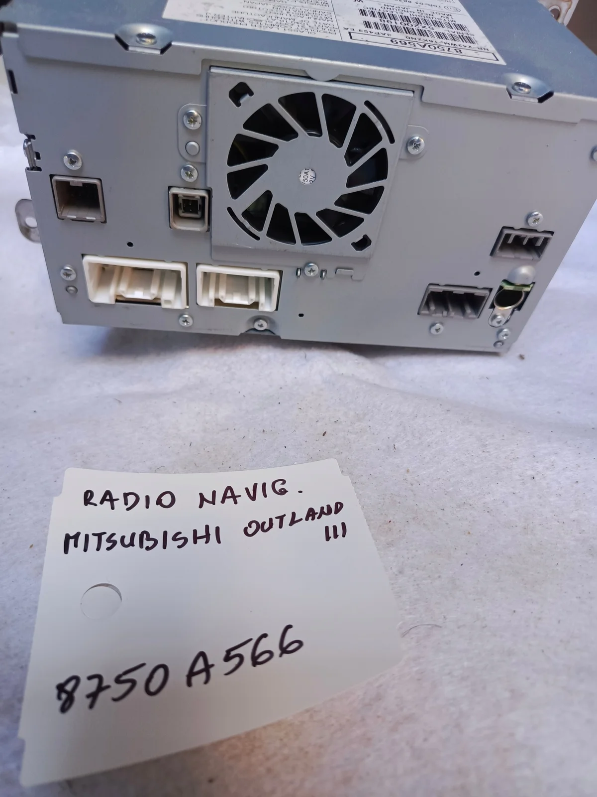 Radio navigointi Mitsubishi Outlander III image 5