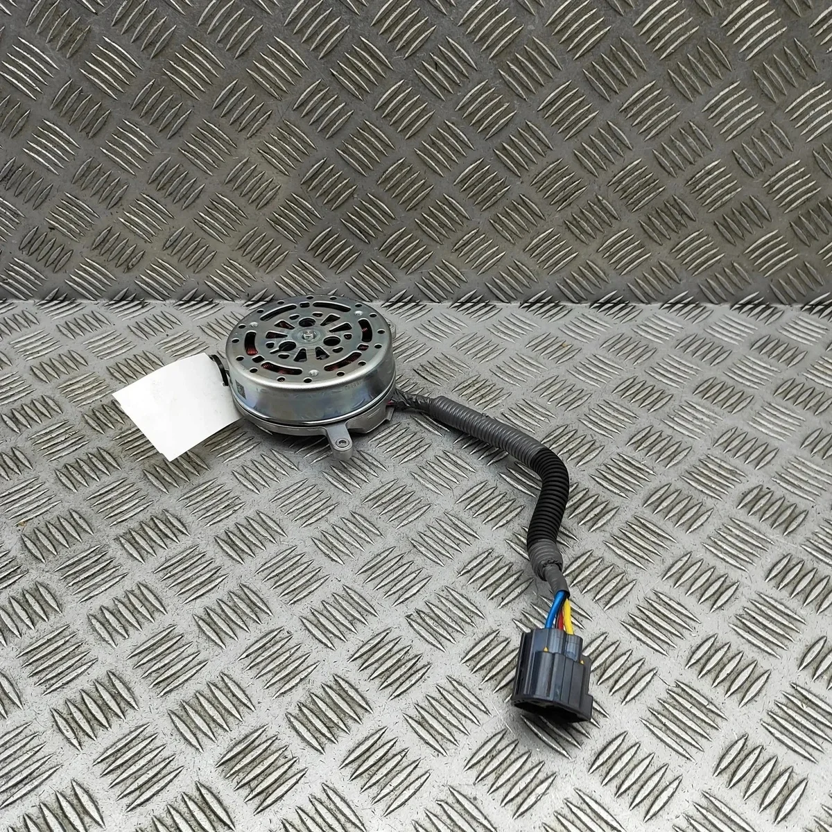 Motor Ventilador Tesla Model Y Usado OEM image 3