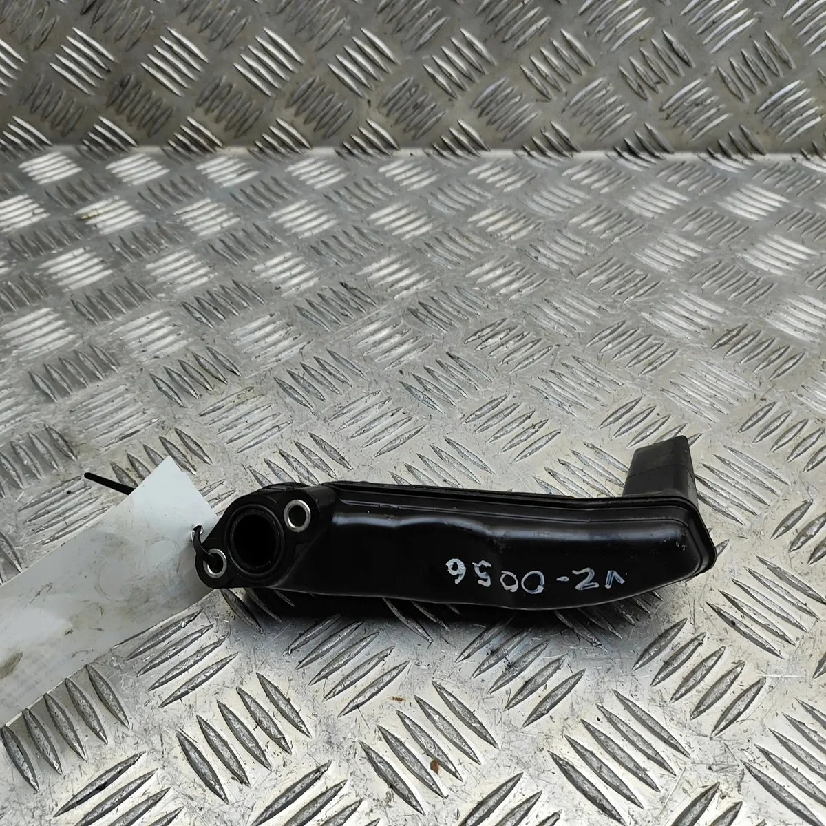 Öljyntäyttöputki Ford Focus III EJ7E6622AA