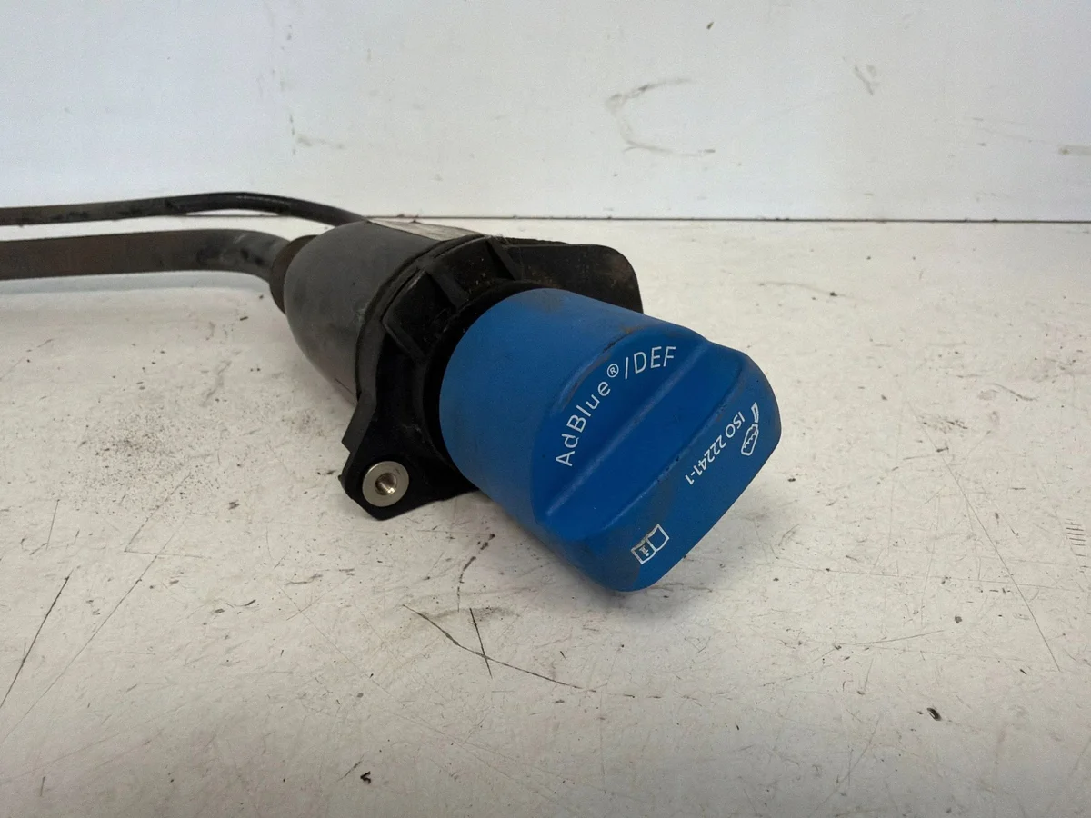 Ledning AdBlue Audi Q3 8U 8U0131963A image 3