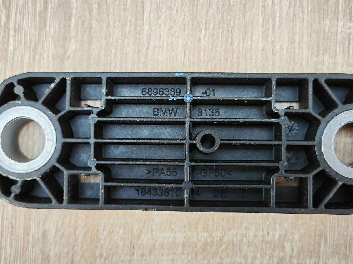 Halter Stabilisator vorne BMW X5 G05 G06 G07 image 3