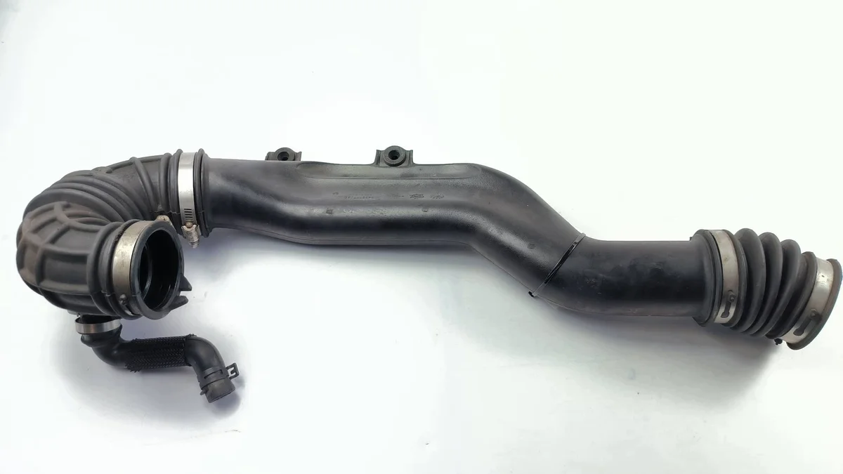 Ansaugschlauch Fiat Freemont 04627073AE gebraucht image 4