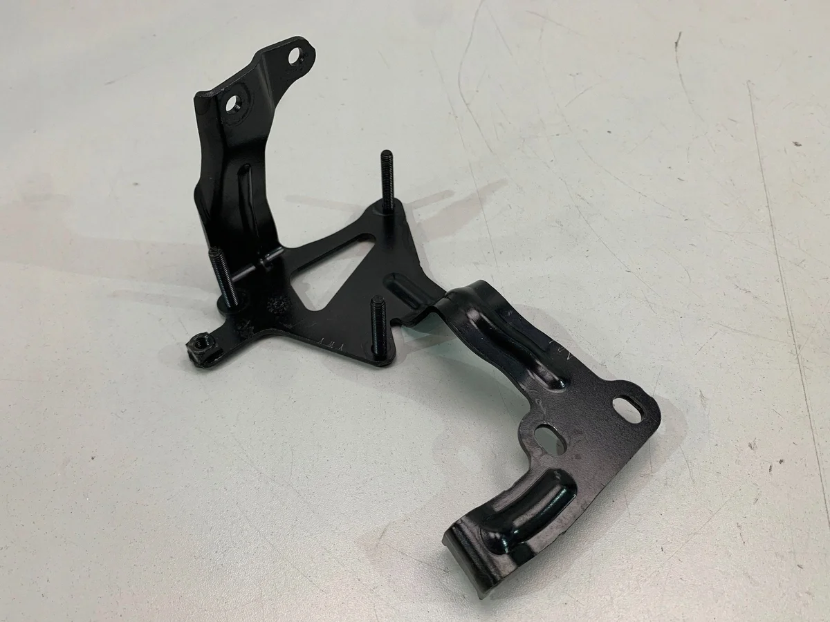Soporte Válvula Calentador Audi A8 D5 50 TDI