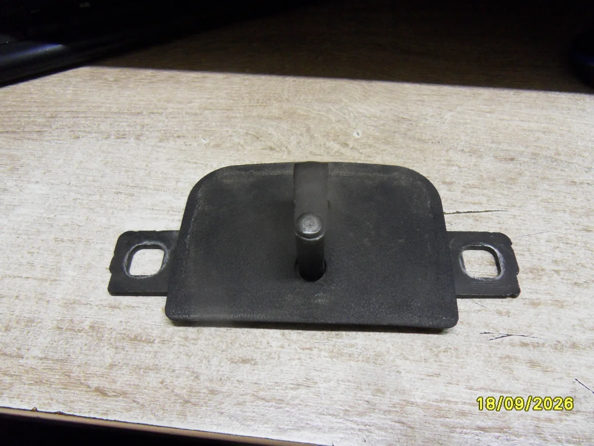 Slotvanger kofferbak Skoda Octavia III 8V0827507H