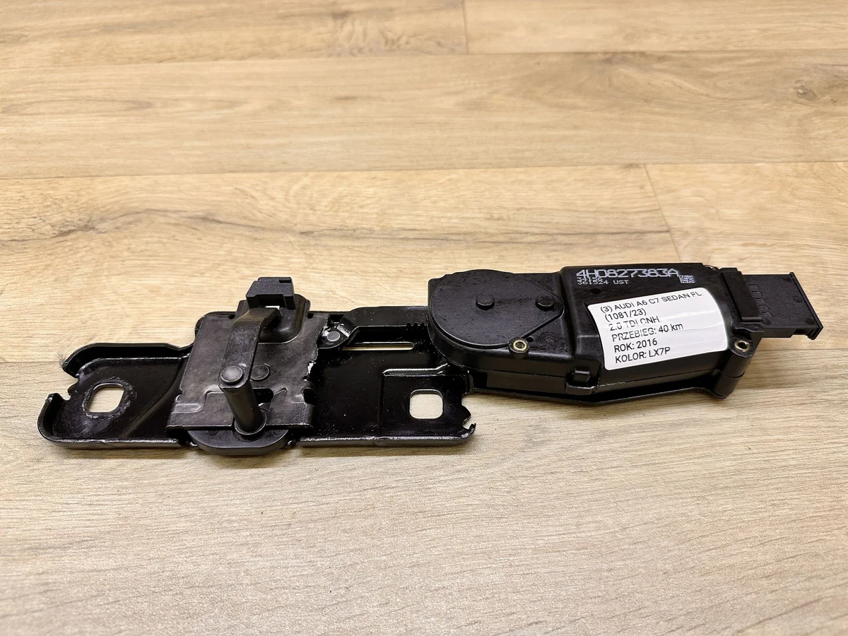 Audi A6 C7 4G dragkrok lås del 4H0827383A