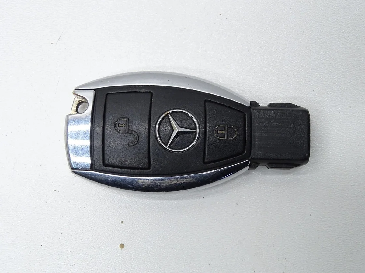 Schlüsselanhänger Sender 433,92 MHz Mercedes W176 image 2