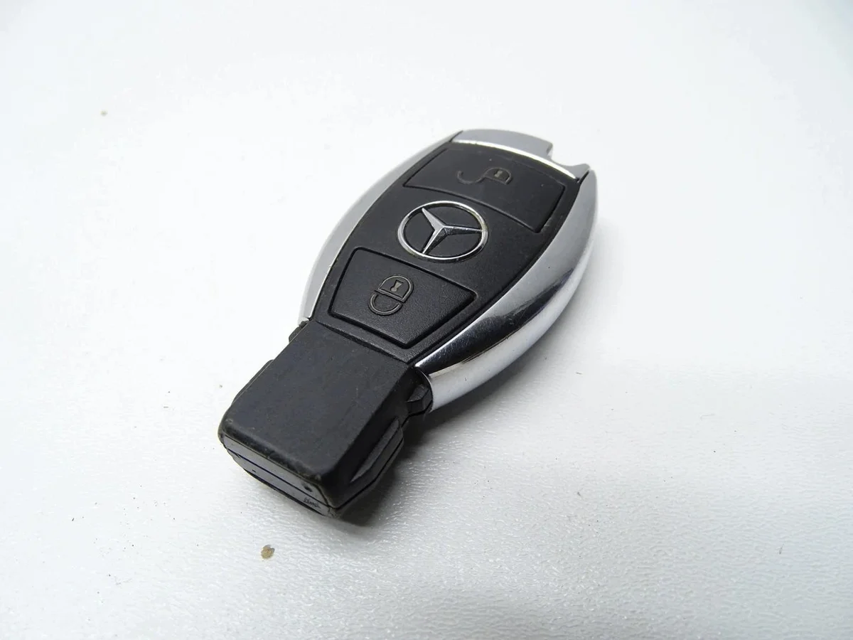 Schlüsselanhänger Sender 433,92 MHz Mercedes W176 image 3
