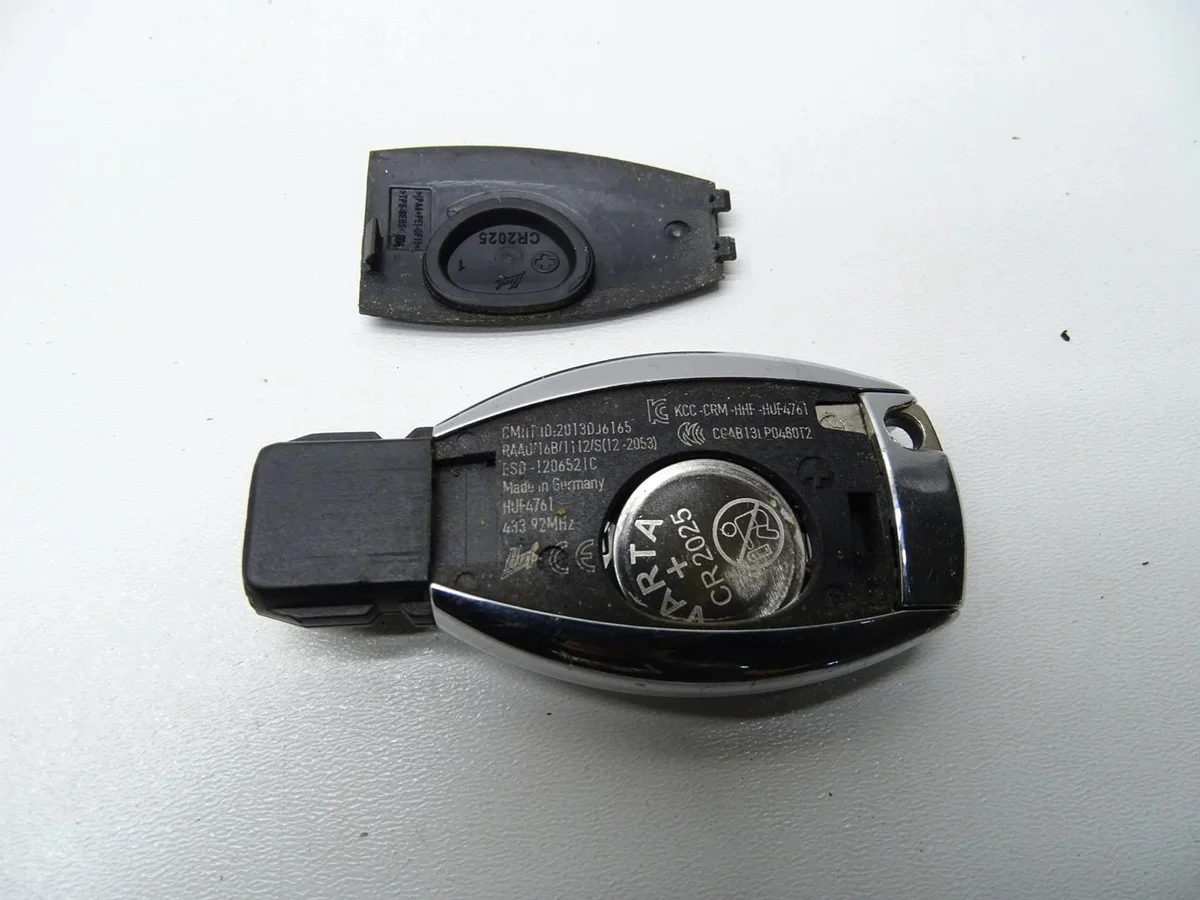 Schlüsselanhänger Sender 433,92 MHz Mercedes W176 image 7