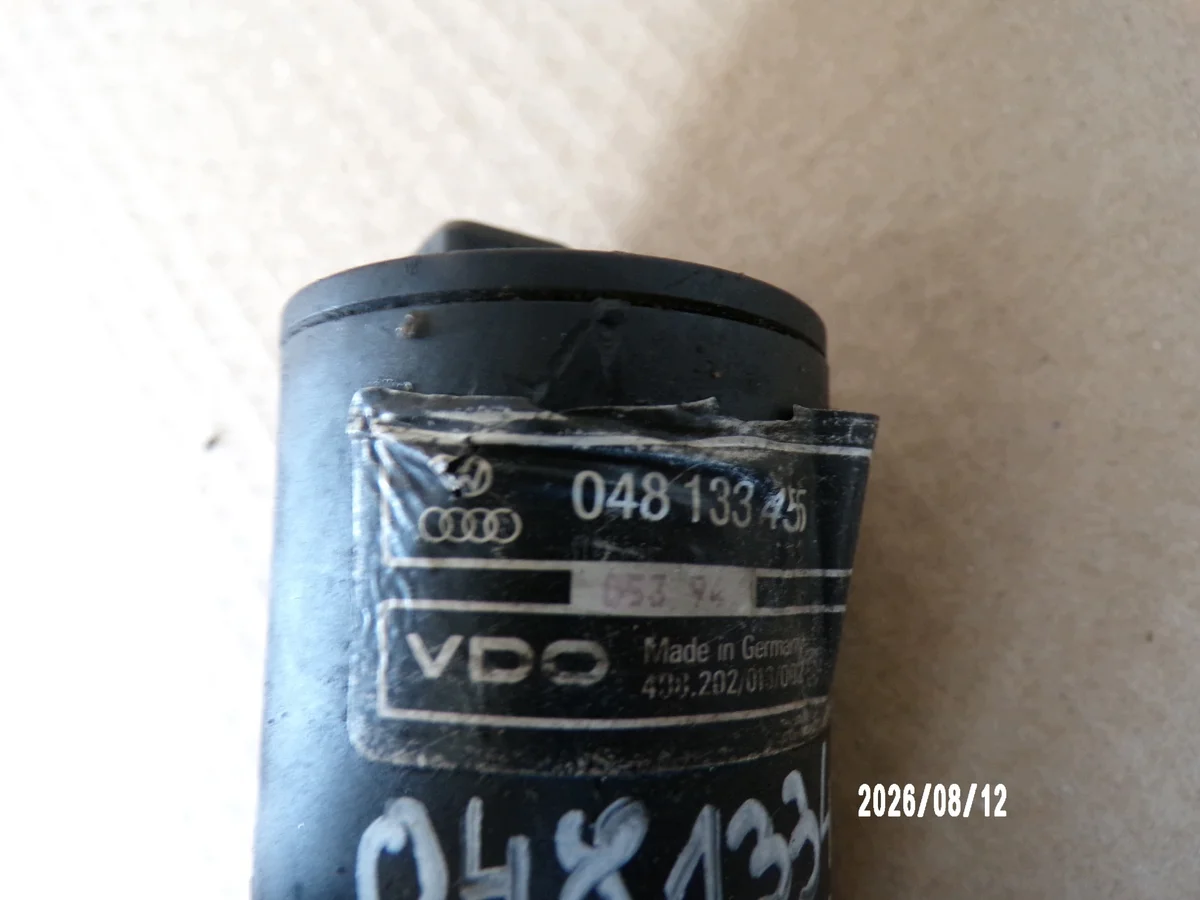 Audi 80 B4 1.6B tomgångsmotor 048133455 image 4