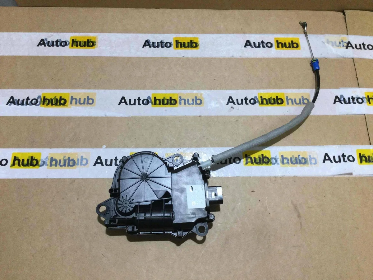 Motor Portón Land Rover Sport L494 LR070125