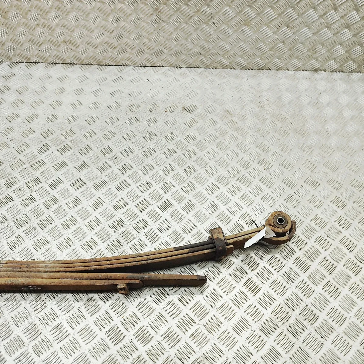 Used Rear Left Spring Isuzu D-Max II 8982185520 image 3