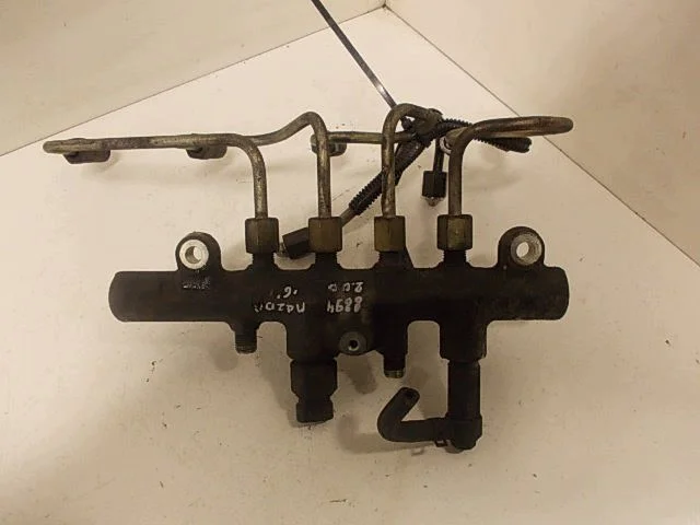 Rampa de combustible Mazda 6 (GG, GY) MAZ605-635996
