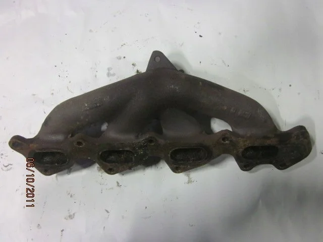 Used Mitsubishi Exhaust Manifold 1555A143