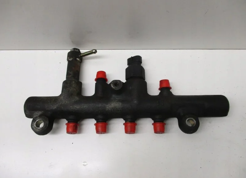 Mazda 6 Kraftstoffverteiler MAZ603-936187EST image 3