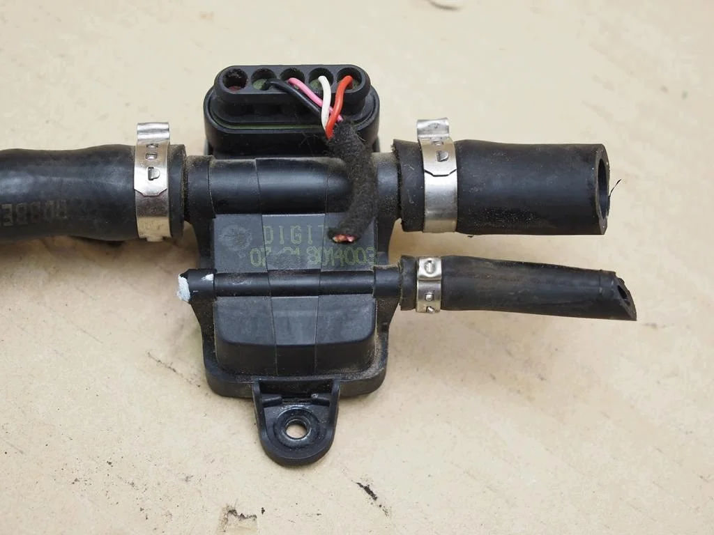 Sensor de Pressão GNV 67R-013971 Usado image 6