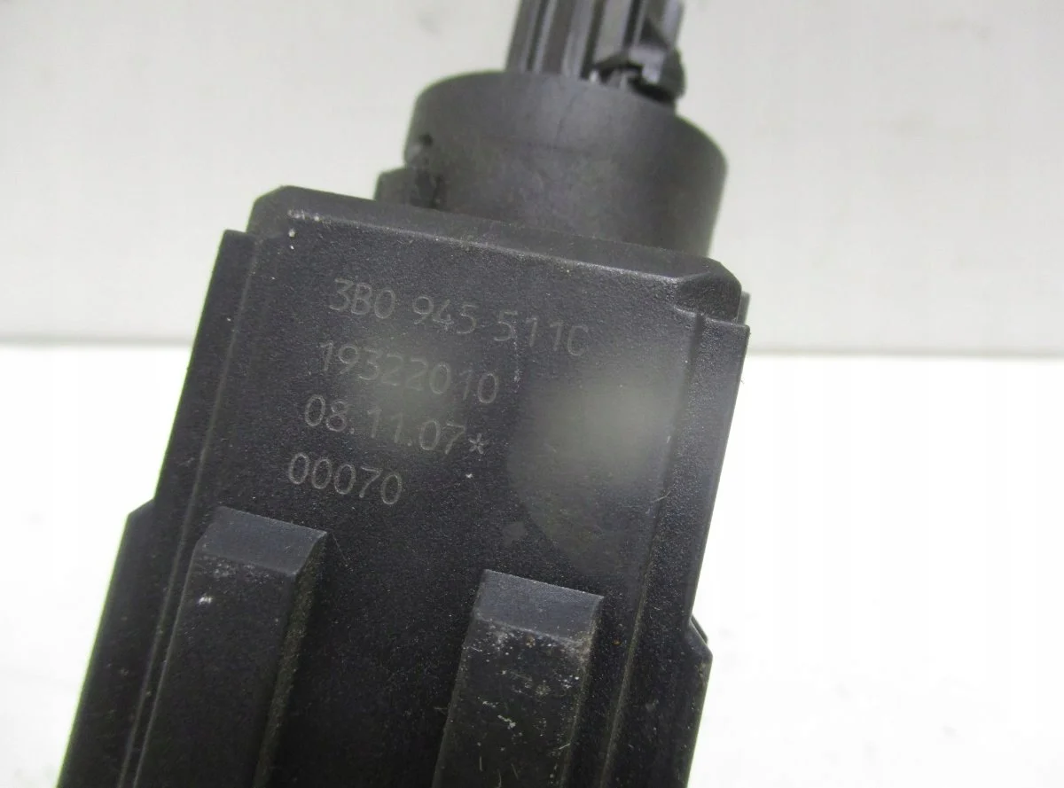 Interruttore Luce Stop Audi A4 B7 3B945511C image 3