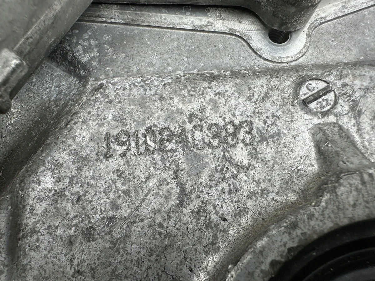 Dodge Durango III 68416971AA Peça do Motor image 7
