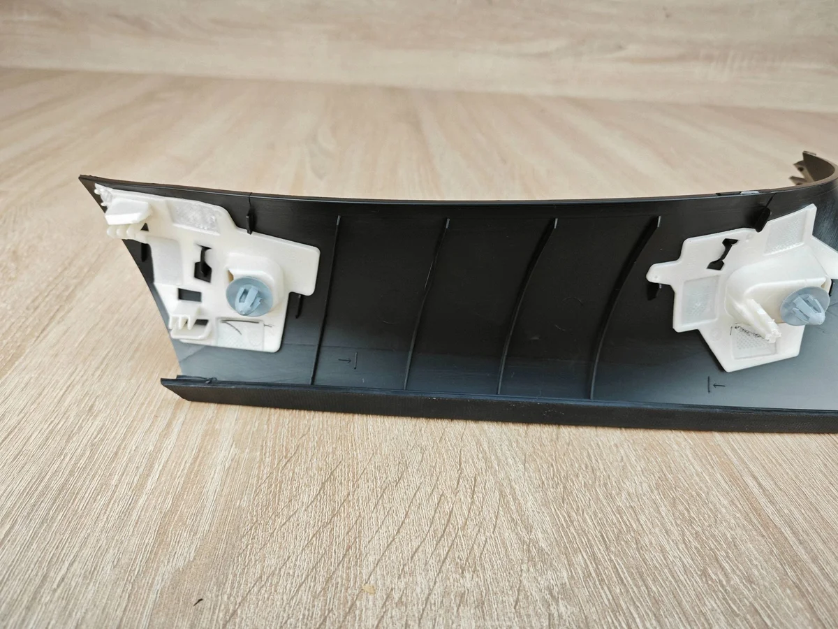 BMW X5 G05 LCI Verkleidung Kofferraum rechts image 6