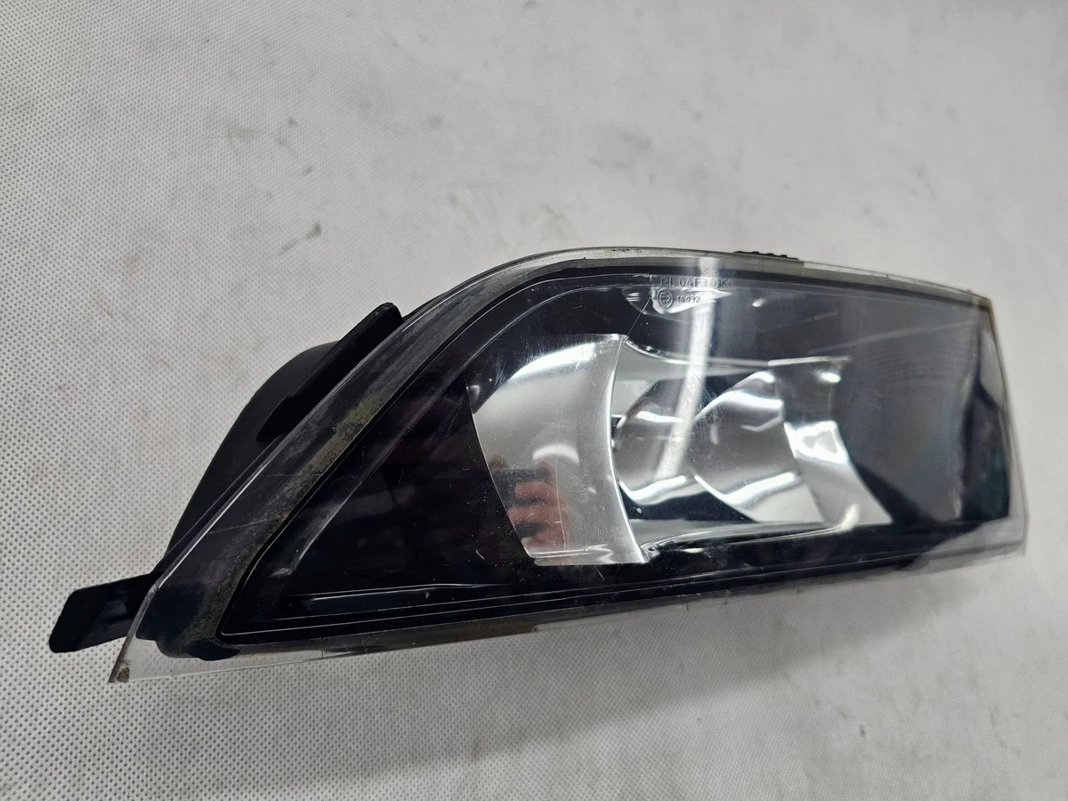 Faros antiniebla Skoda Fabia 3 III 2014+ Derecho