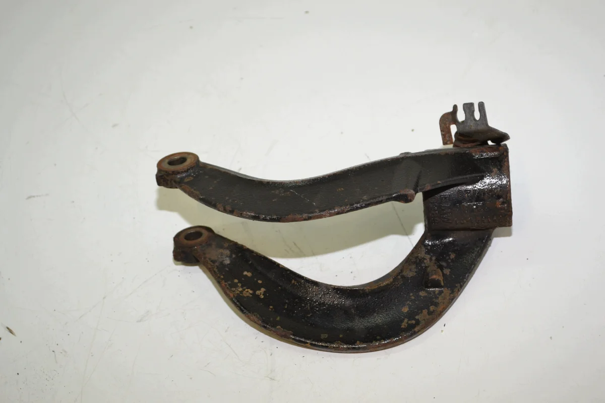 Supporto ammortizzatore BMW X5 F15 sinistro anteriore