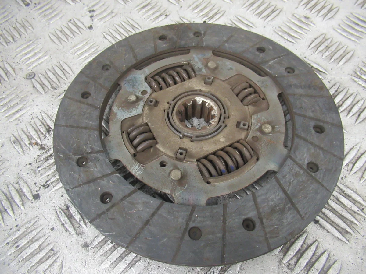 Disque d'embrayage BMW E36 1.8B