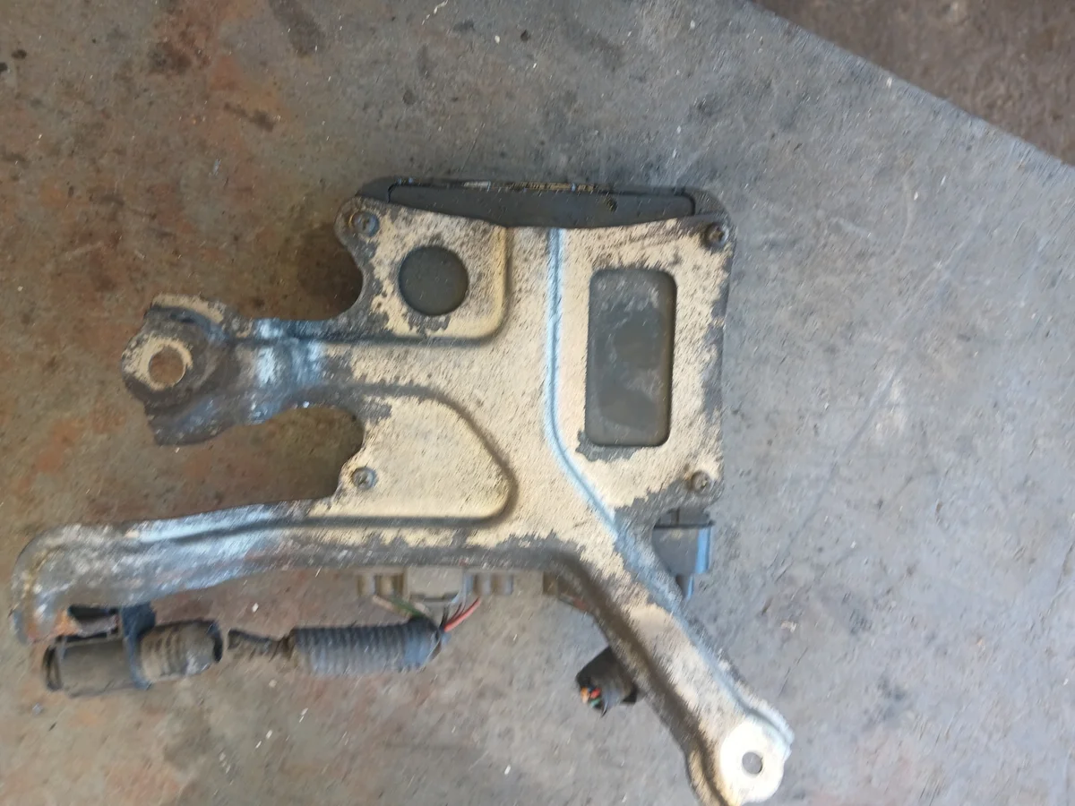 Injector Controller Toyota Avensis T25 89871-71010 image 3