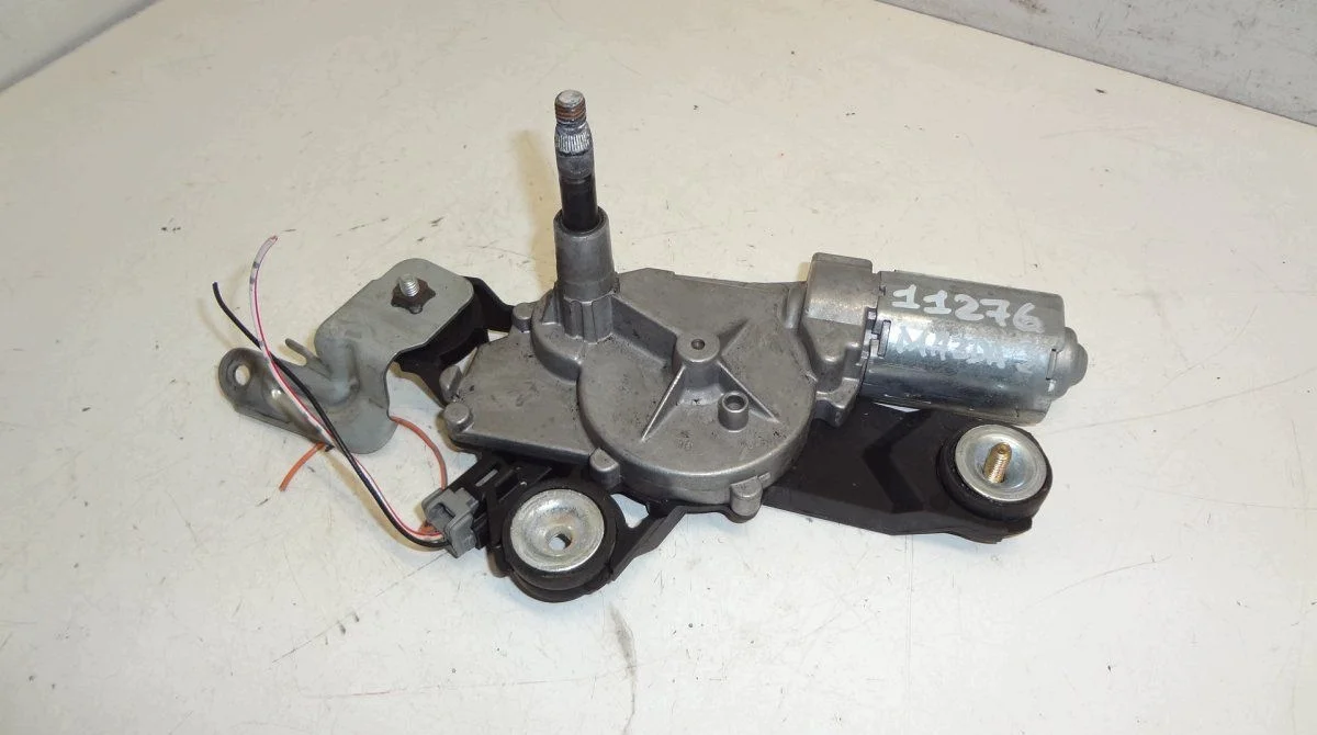Moteur essuie-glace coffre Mazda 3 BK 0390201588